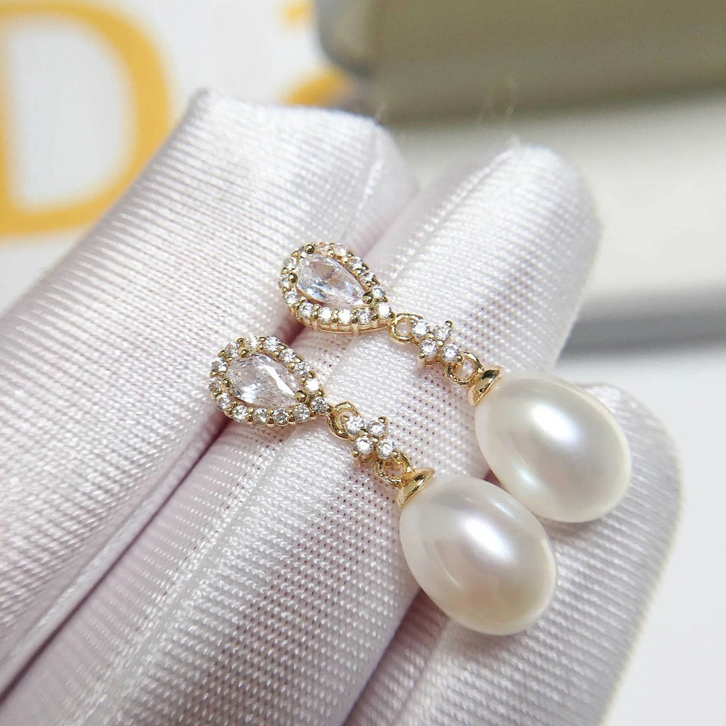 Gold alloy ear studs with micro-inlaid zircon and artificial gemstone in flat circle shape