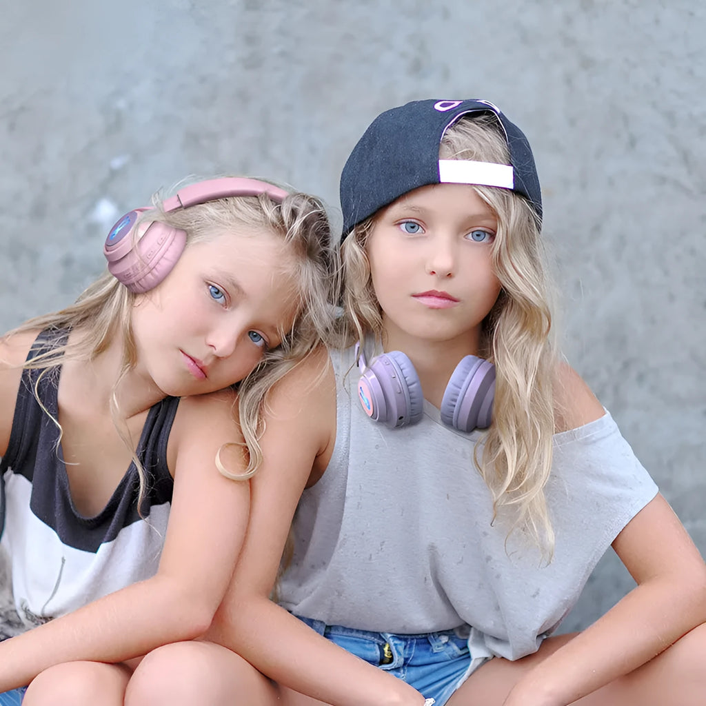 Wireless children's headphones with RGB lights and bunny ears in purple and pink colours