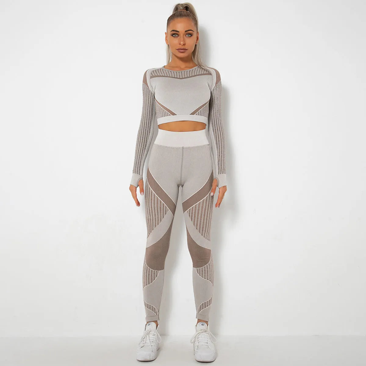 Women's long-sleeved seamless knitted yoga wearsuit in a black stripe pattern