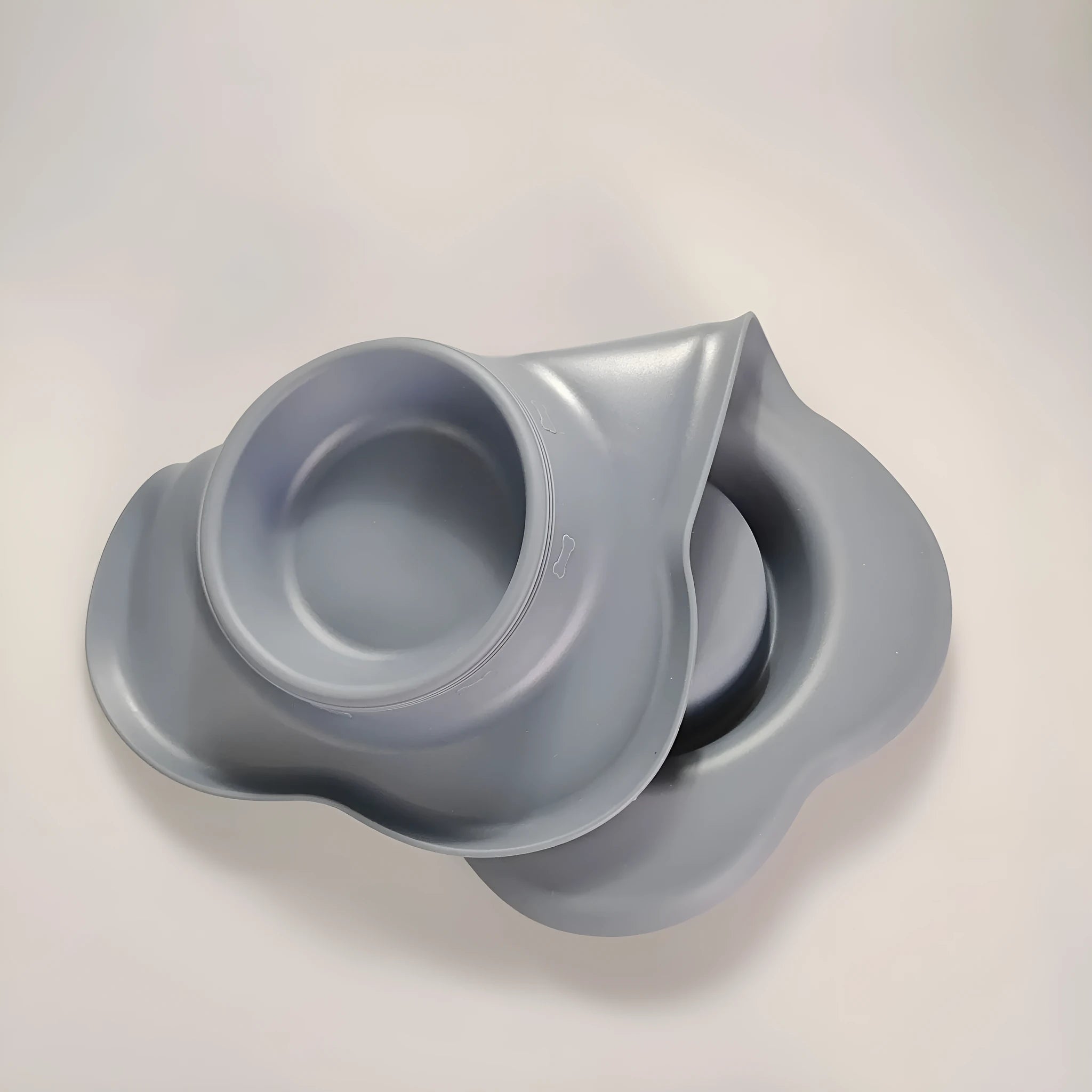 Large double pet bowl with stainless steel inner and silicone outer in black, blue, pink, silver gray or sky blue