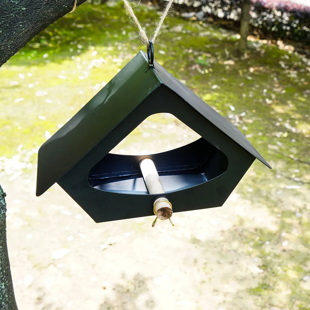 European-style simple iron bird nest with anti-rain function for outdoor courtyard bird feeding