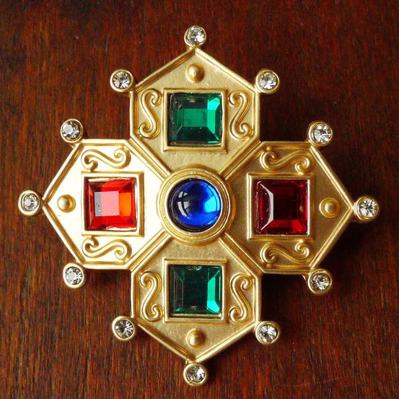 Retro baroque vintage brooch in zinc alloy with diamond shape, showing eight style options from 2cm to 5.5cm dimensions.