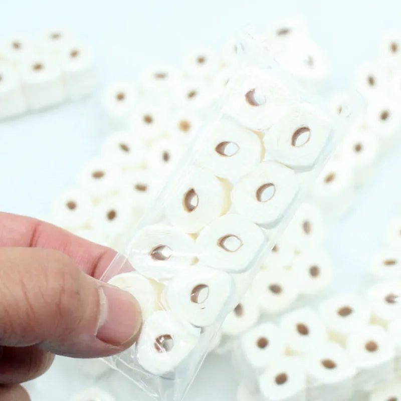 Simulated tissue roll paper toilet paper model for children's pretend play, 30x15x80mm dimensions