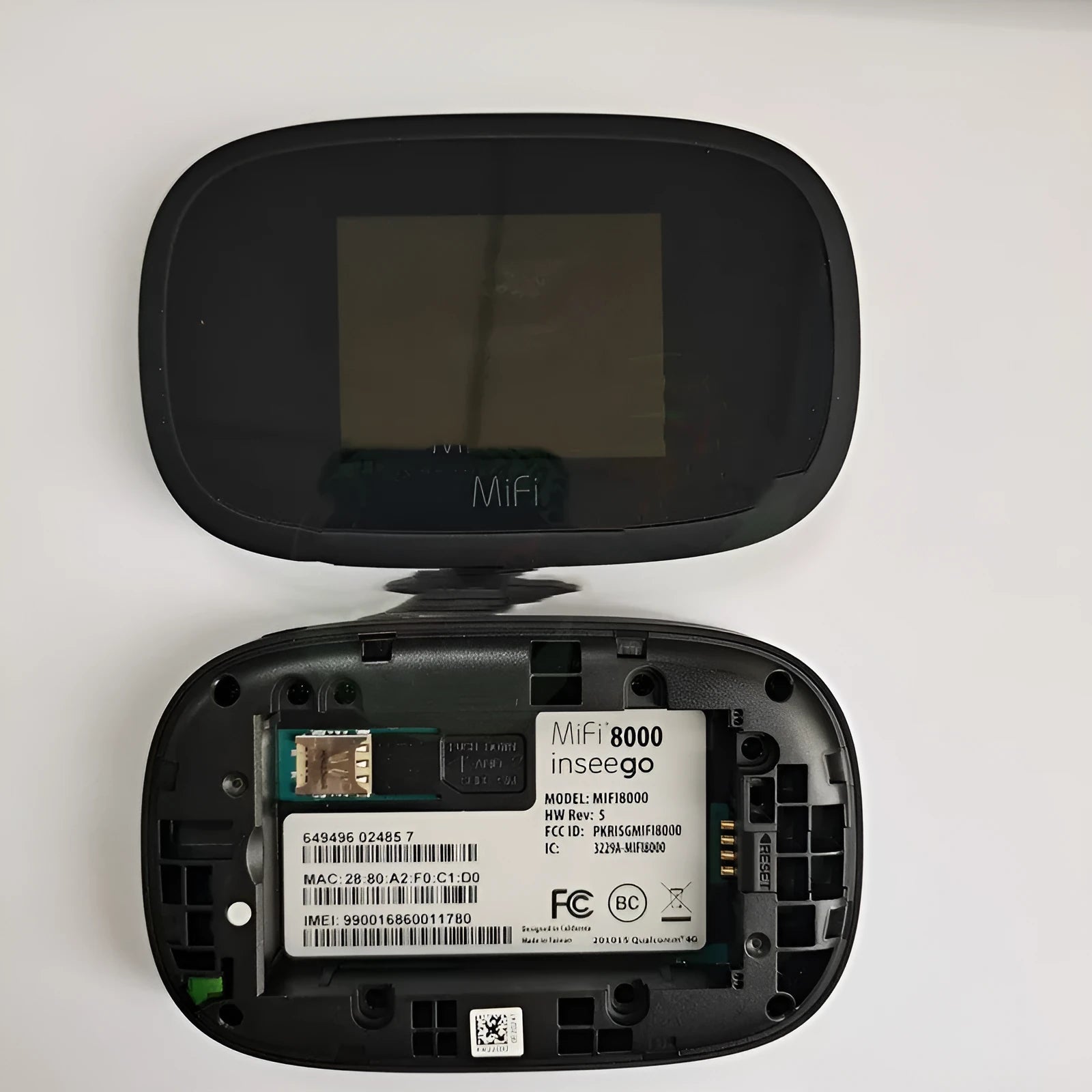 Black MiFi8000 dual core 4G portable wireless router with compact design