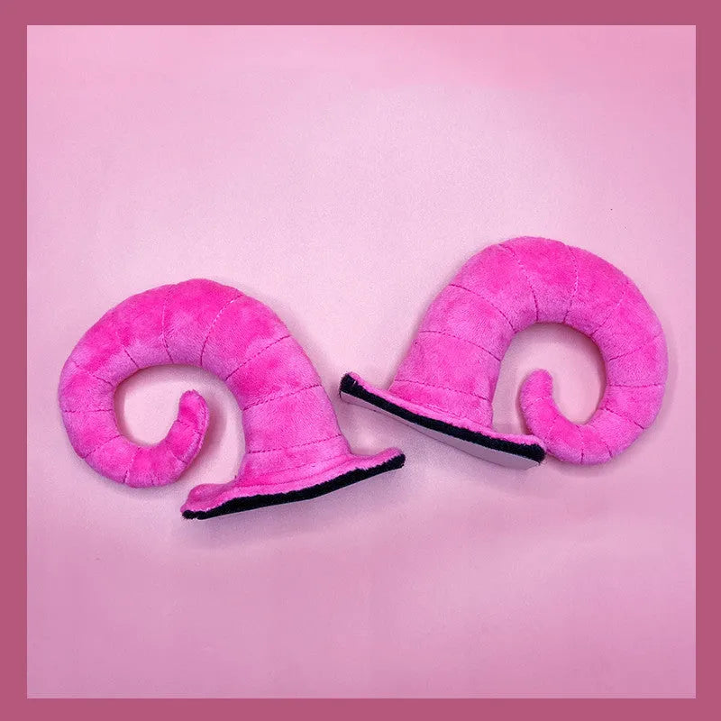 Pair of composite fibre demon horn ornaments for motorcycle full helmet customisation