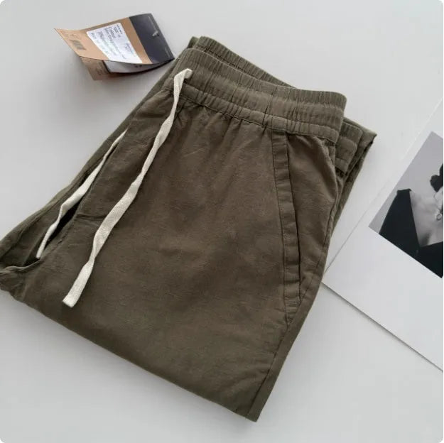 Men's loose straight-leg casual trousers in beige colour with a drawstring waistband