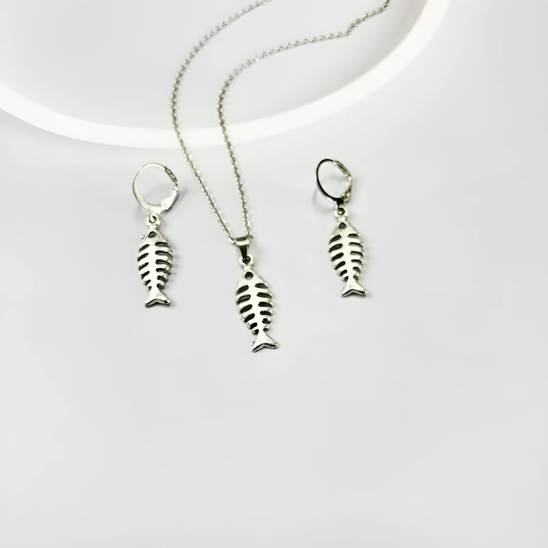 Fishbone pendant necklace and earrings set with adjustable length retro jewellery