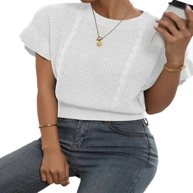 Twisted string pattern knitted pullover with ruffled short sleeves and round neck in loose fit