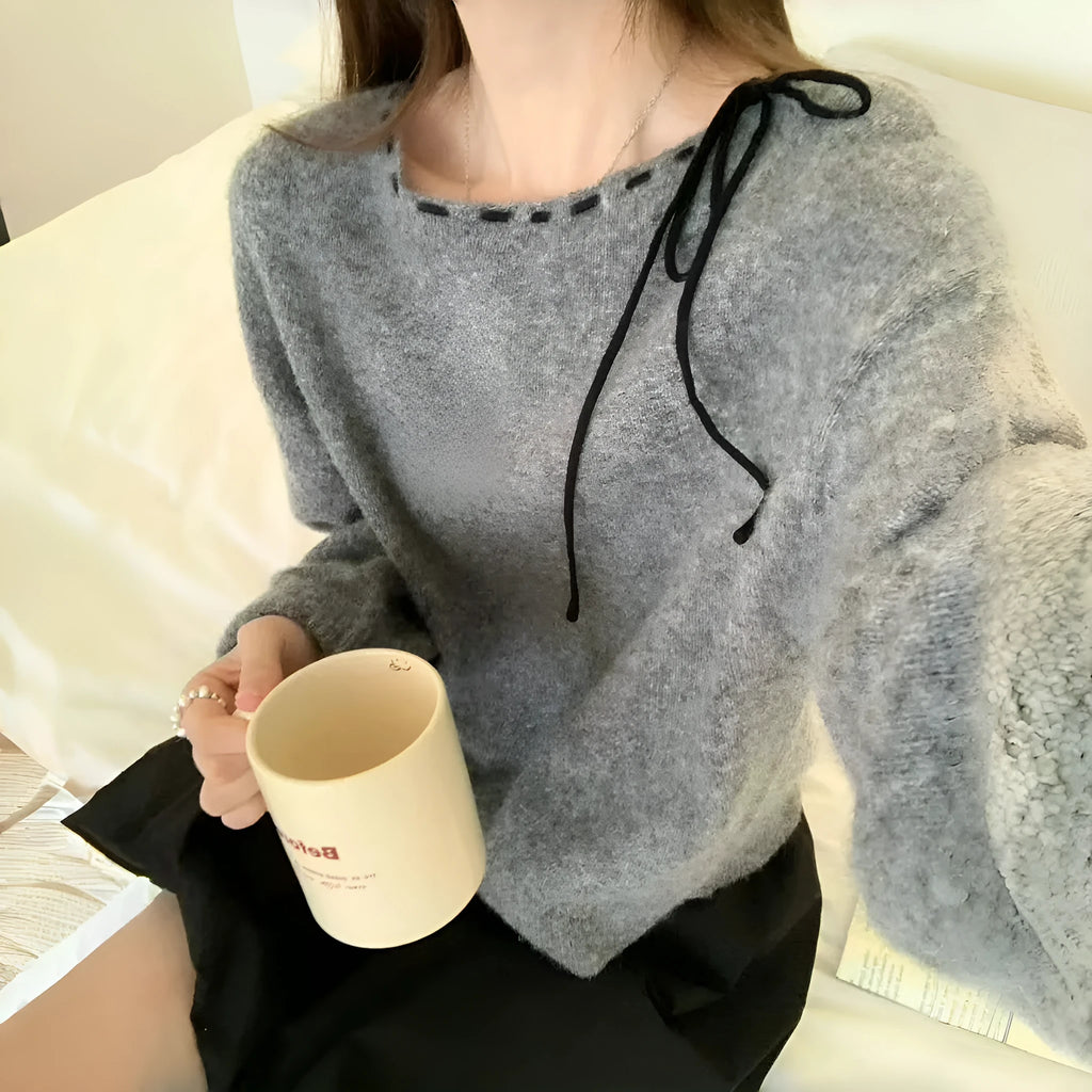 Women's loose-fit pullover in grey or black regenerated cellulose fibre knitwear