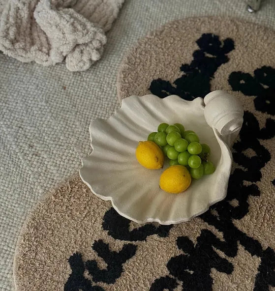 White resin simulation shell fruit plate decoration for table centrepieces