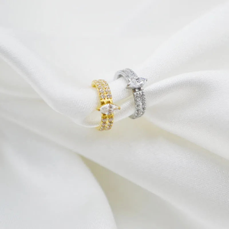 Titanium steel heart-shaped earrings with zircon diamonds in gold or silver colours