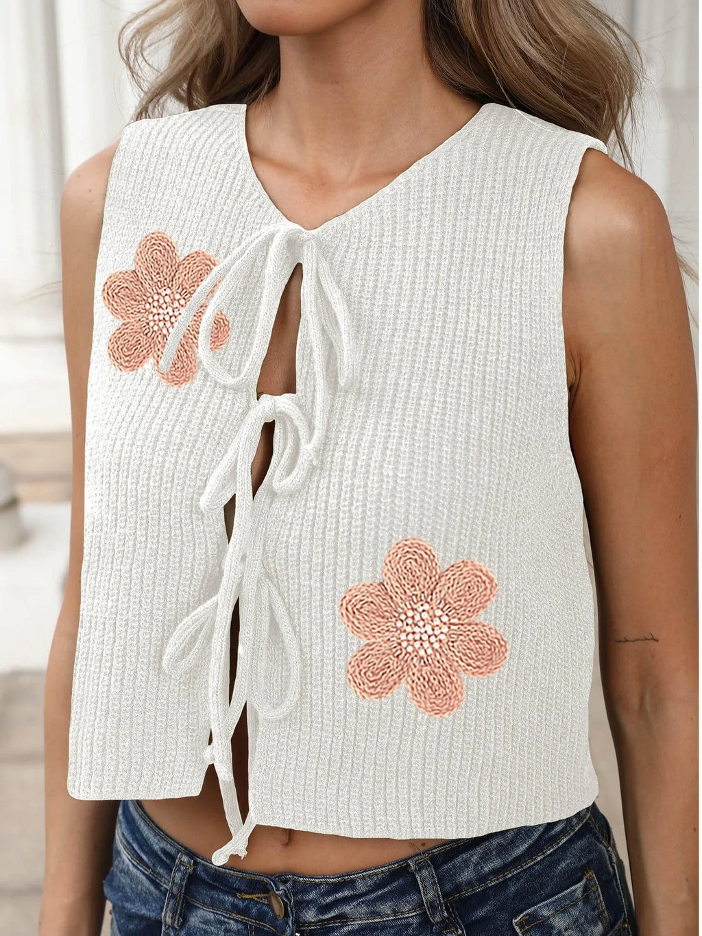 Ladies sleeveless cardigan vest with lace-up bow front in deer plush polyester fabric, short 40cm length