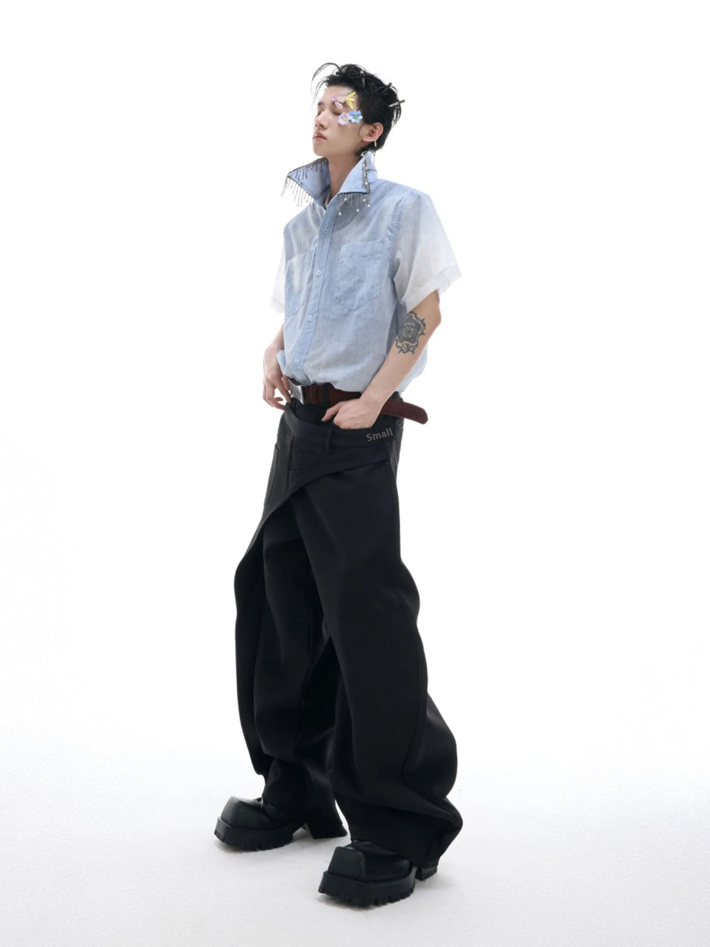Blue and white gradient loose fit men's short sleeve casual polyester shirt