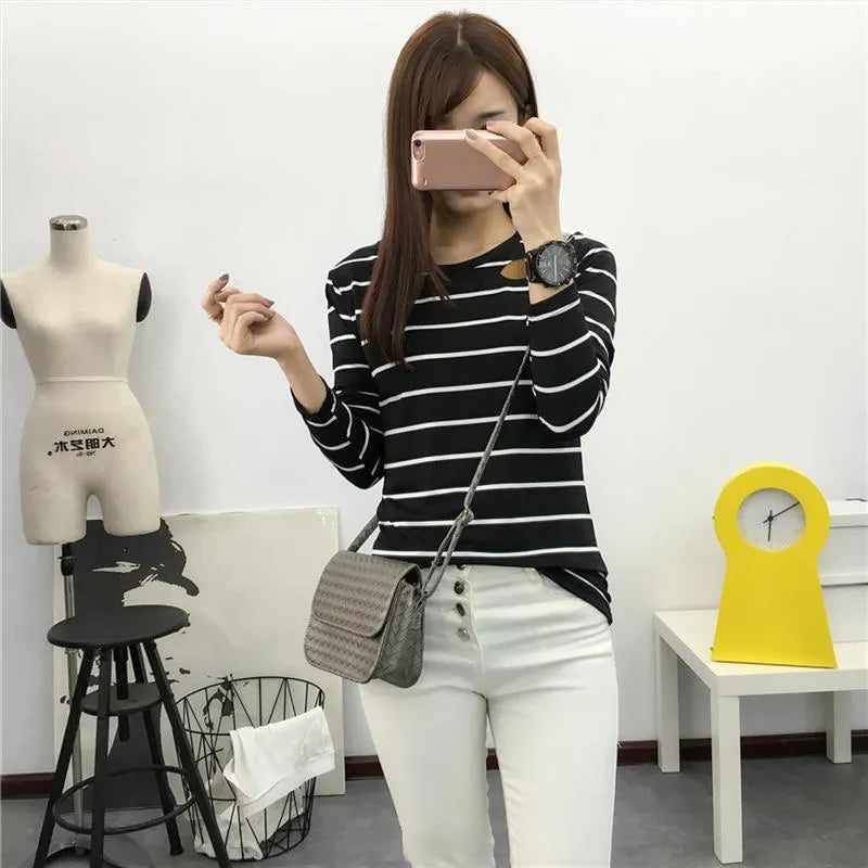 Striped loose long-sleeved T-shirt women's top in black, loose fit polyester fibre