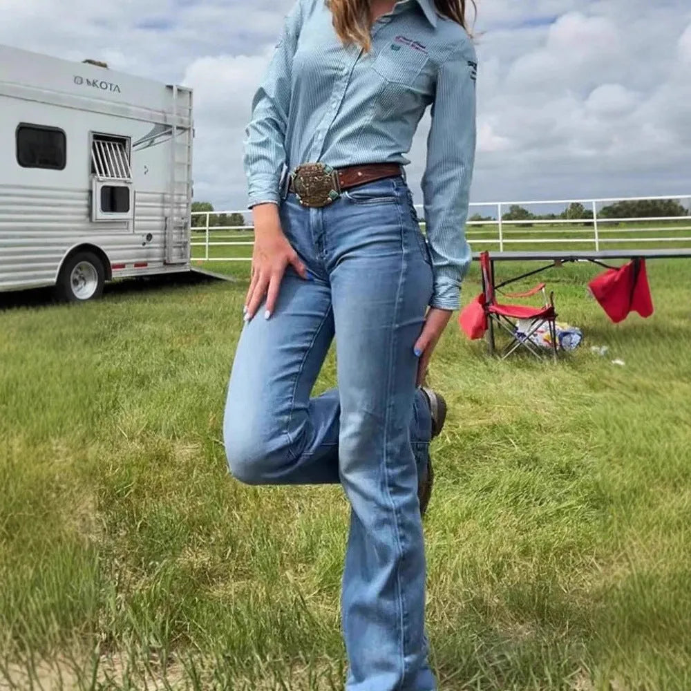 Slim fit mid-waist slightly flared denim jeans with embroidery details in blue, red, or white