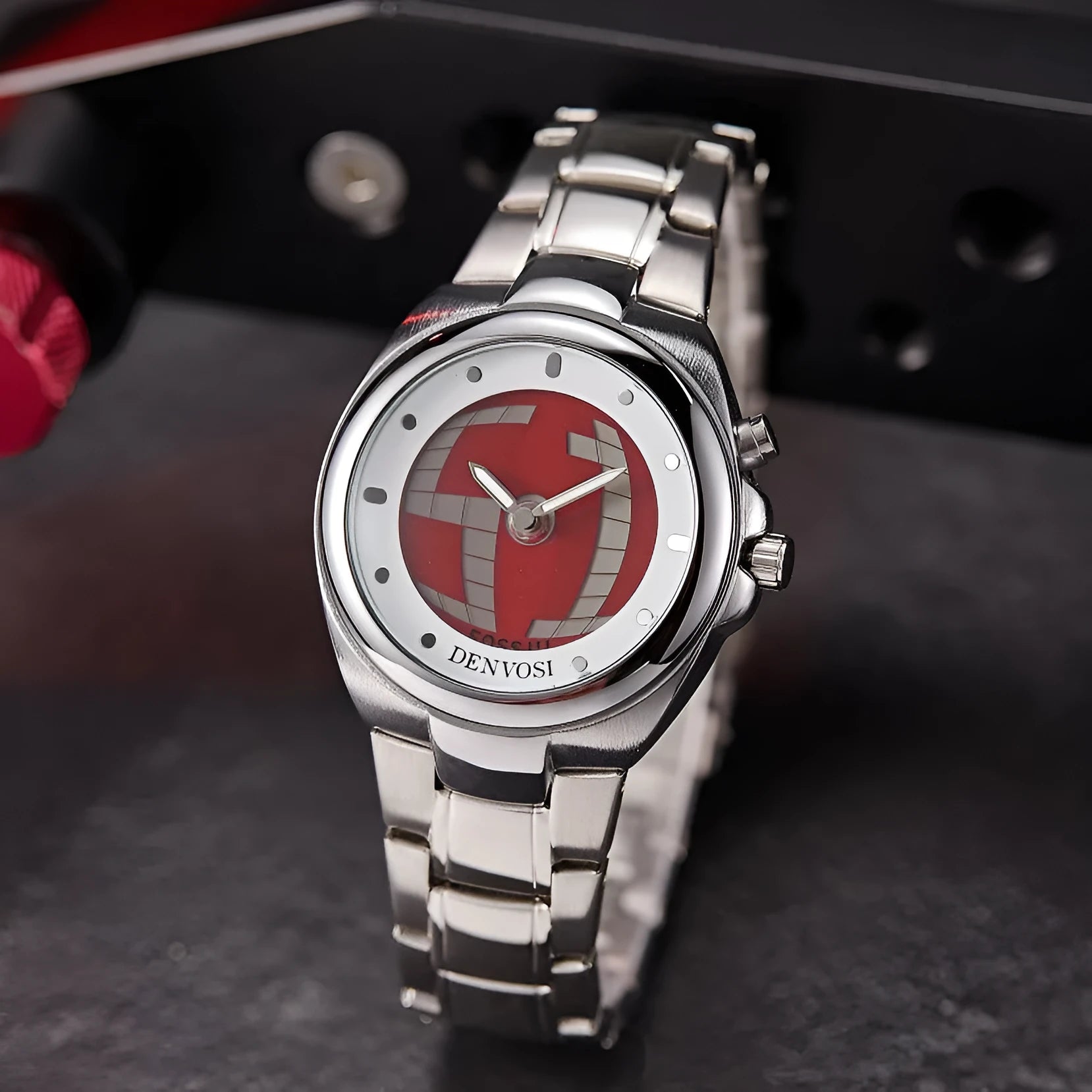 Y2K vintage digital watch with dual display, 40mm mineral glass dial and alloy strap